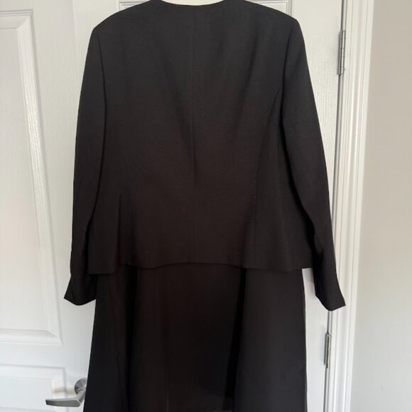 NWOT - Evan Picone Black Label 2 pc Dress Suit, Black White Contrast - Picture 3 of 9